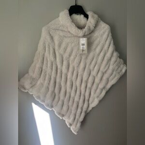 Cozy Cream Faux Fur Poncho